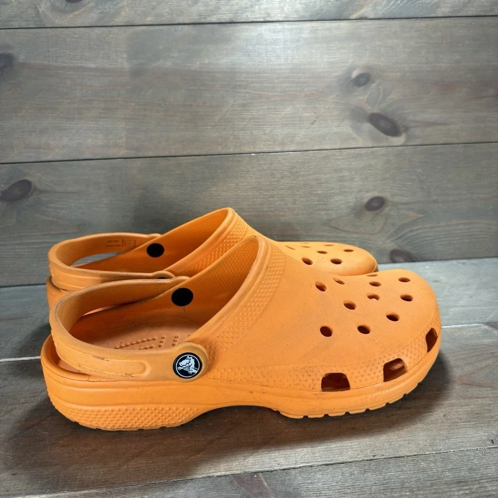 crocs classic mens size 9 shoes orange slip on comfort clogs sandals